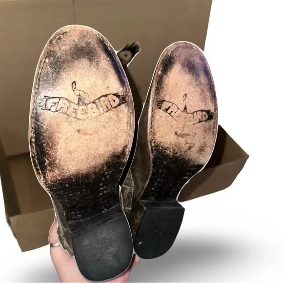 Freebird By Steven Irish Leather Buckle Strap Tall Boots in Stone Womens Sz 7 - Picture 6 of 9